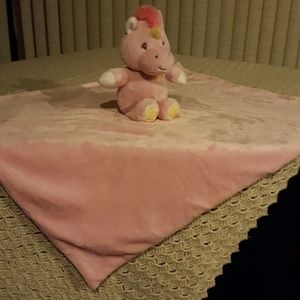 Animal Adventure blanket & soft toy set.